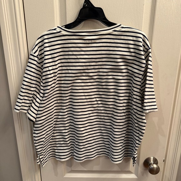 Able Navy and White Maria boxy tee. Size. XXL - Picture 4 of 4